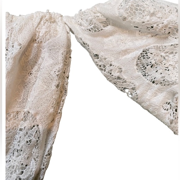 Fashion Nova white lace off the shoulder top - Picture 3 of 5